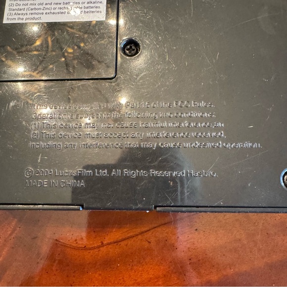 Rare!! 2004 Darth Vader Mask Sounds & Electronic Voice Changer Lucas Film - Picture 11 of 12